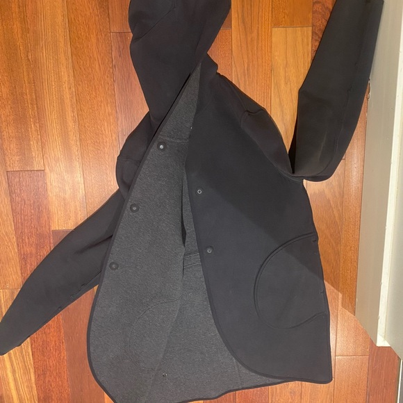 Lululemon Reversible long hooded cardigan/jacket with pockets! - Picture 5 of 6